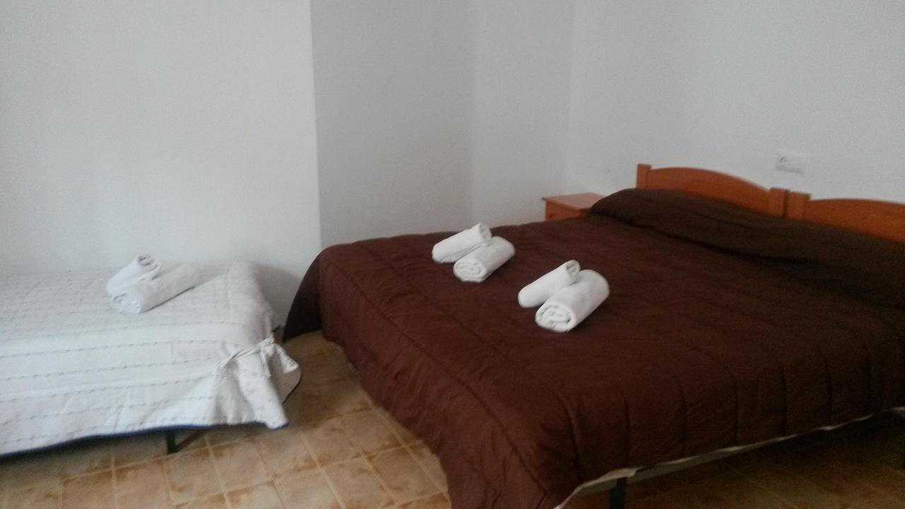Hostal Virgen Del Pilar Baza Buitenkant foto